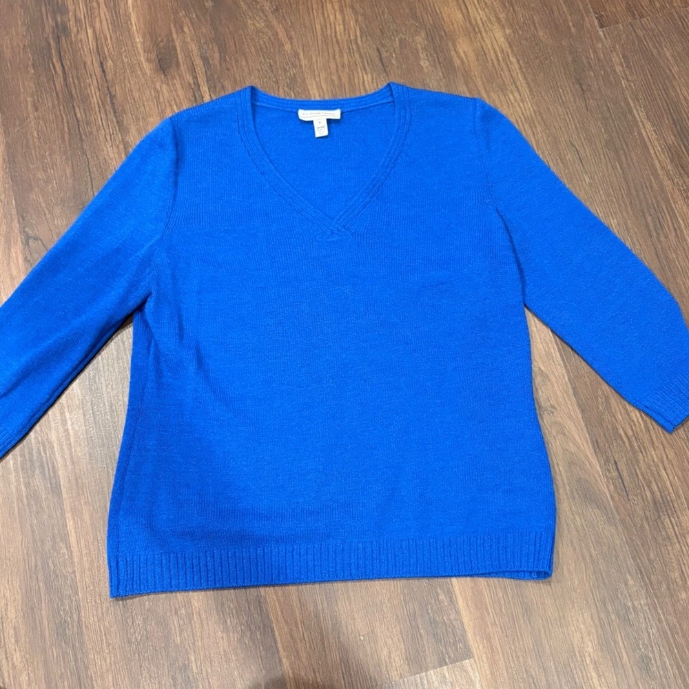 VTG St John Sport Wool Sweater Cobalt Blue V Neck Y2K Knit Fall Petite Luxury